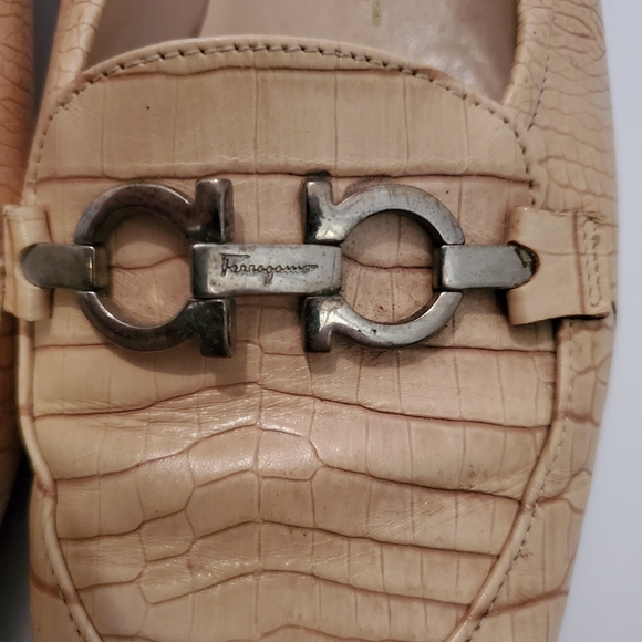 Salvatore Ferragamo alligator pumps - Picture 4 of 10